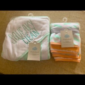 Cloud Island Hooded Towel & Washcloths